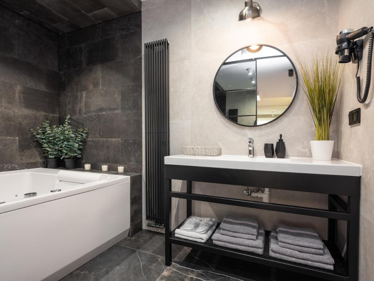 Jacuzzi Apartments Krakow Exterior photo