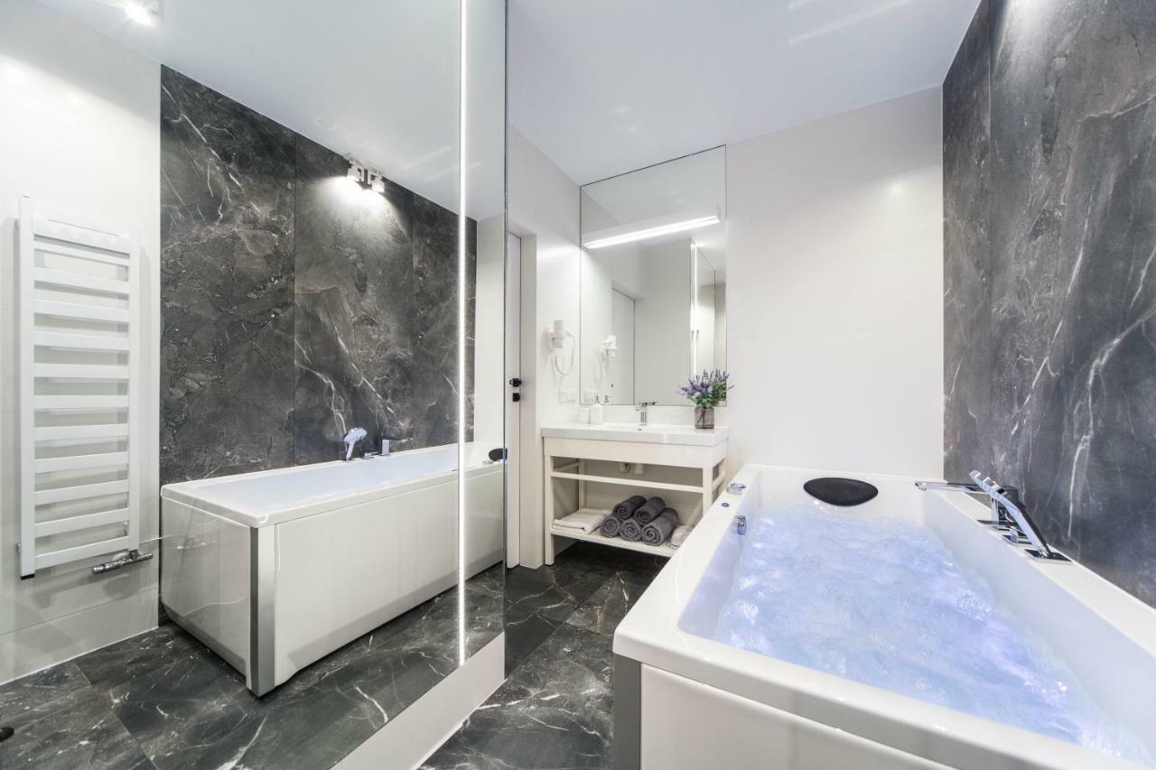 Jacuzzi Apartments Krakow Exterior photo